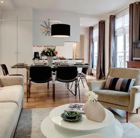 Modern Apartment *